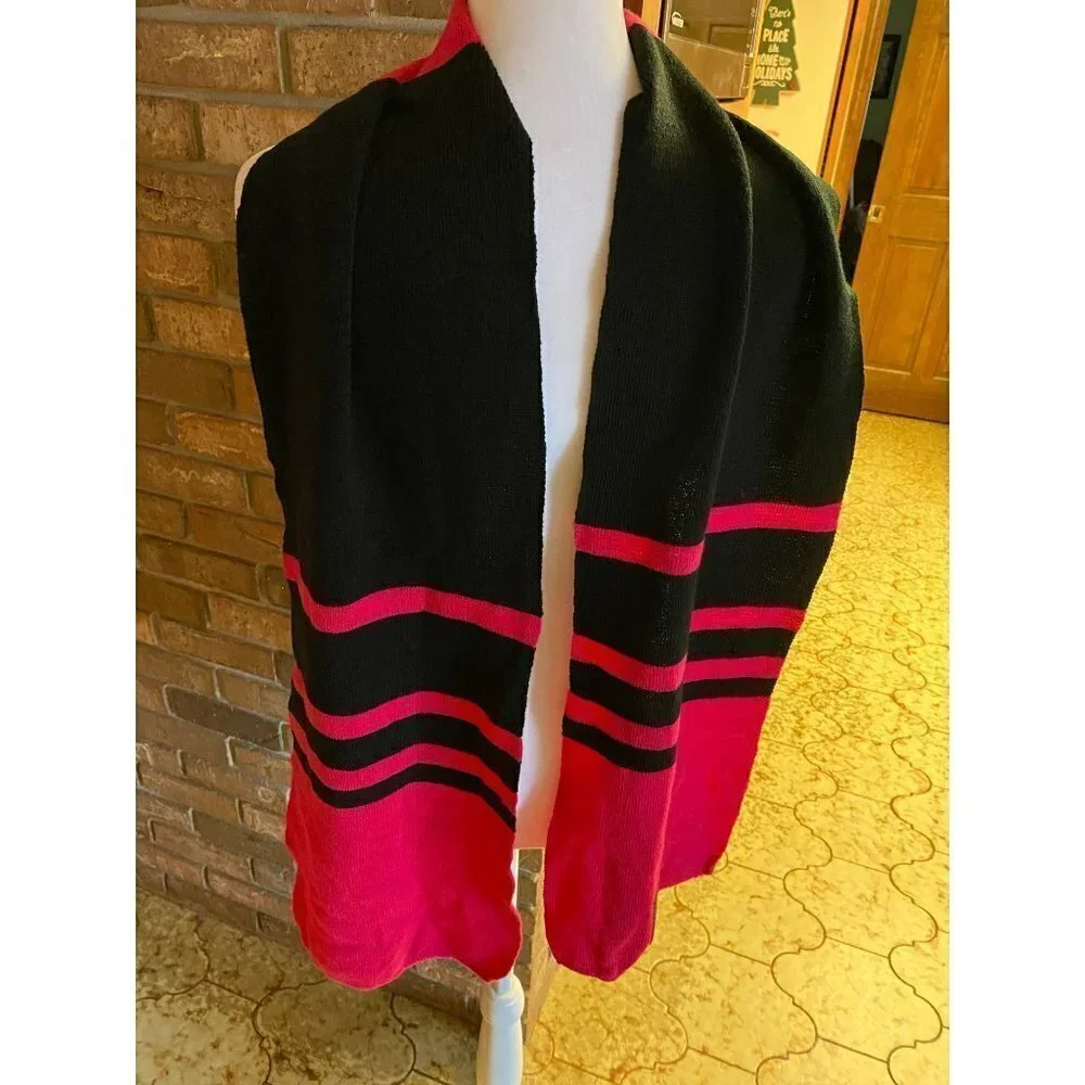 T-Mobile Tuesday’s Pink and Black Scarf